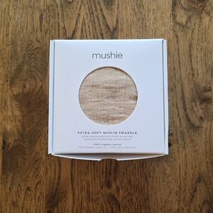 Mushie Extra-Soft Muslin Swaddle